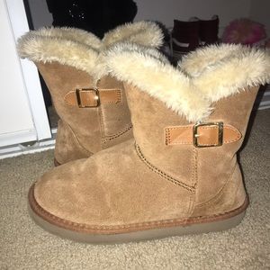 Tan furry boots